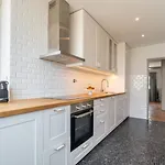 Hostwise - Bright & Spacious Flat W/ Garage * Porto